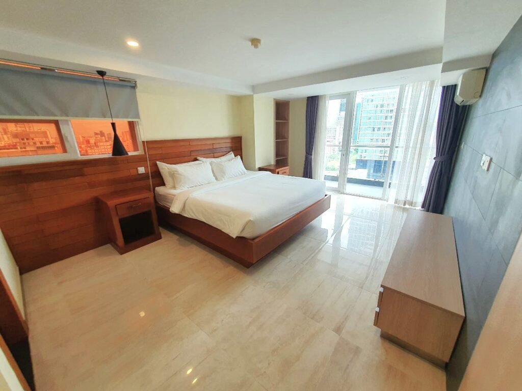 New 3 Bedroom Penthouse Serviced Apartment for lease
