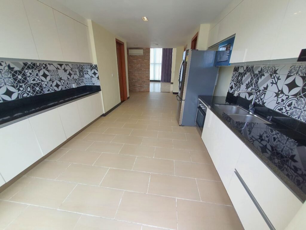 New 3 Bedroom Penthouse Serviced Apartment for lease